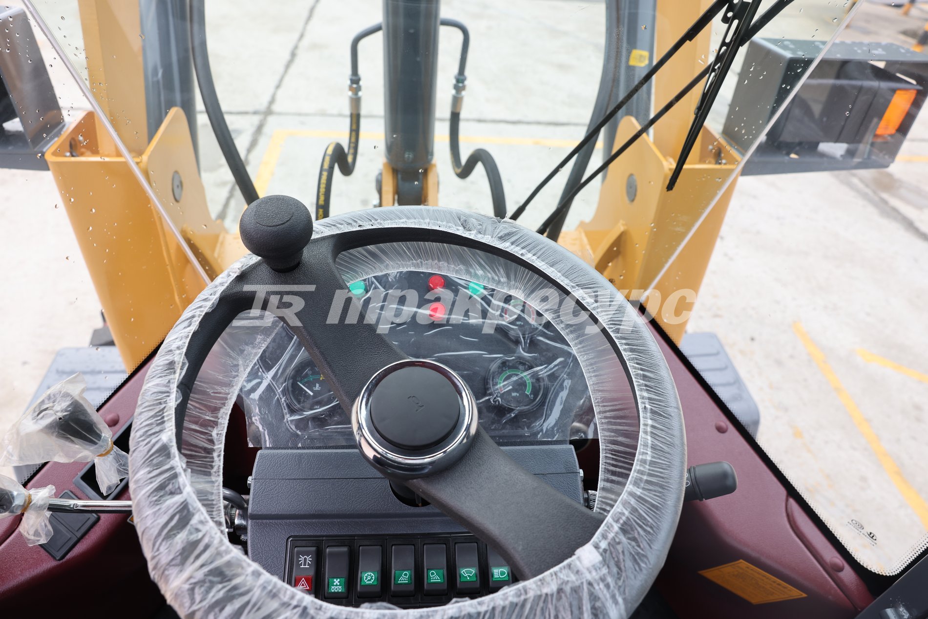 liftnet:gallery:/media/original_images/CDM932N-AGRI_15.JPG